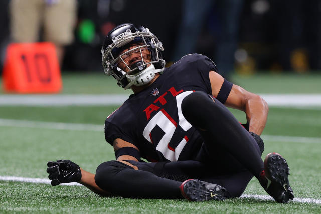 Atlanta Falcons hat with the Super Bowl LI logo prior to Super Bowl News  Photo - Getty Images