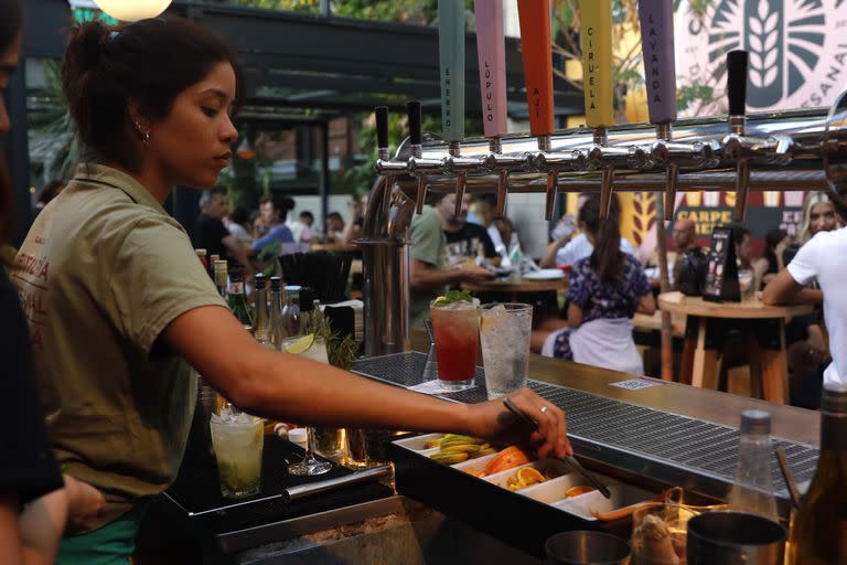 Casa Rosa Bar, una destilería de la zona de Güemes especializada en gin