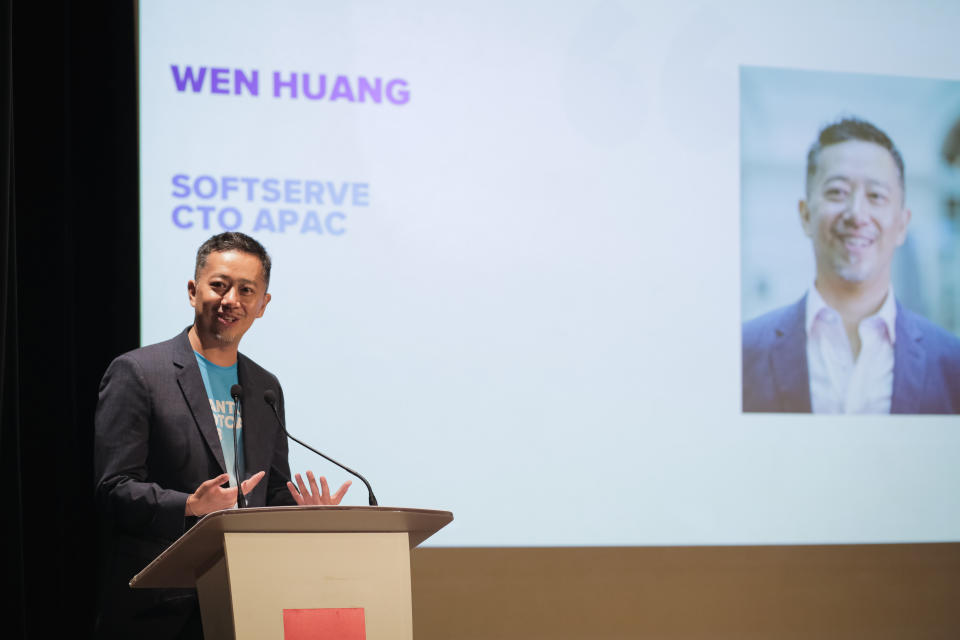 Wen Huang, SoftServe APAC’s Chief Technology Officer, speaks at the closing ceremony of Singapore’s inaugural Quantum Bootcamp
