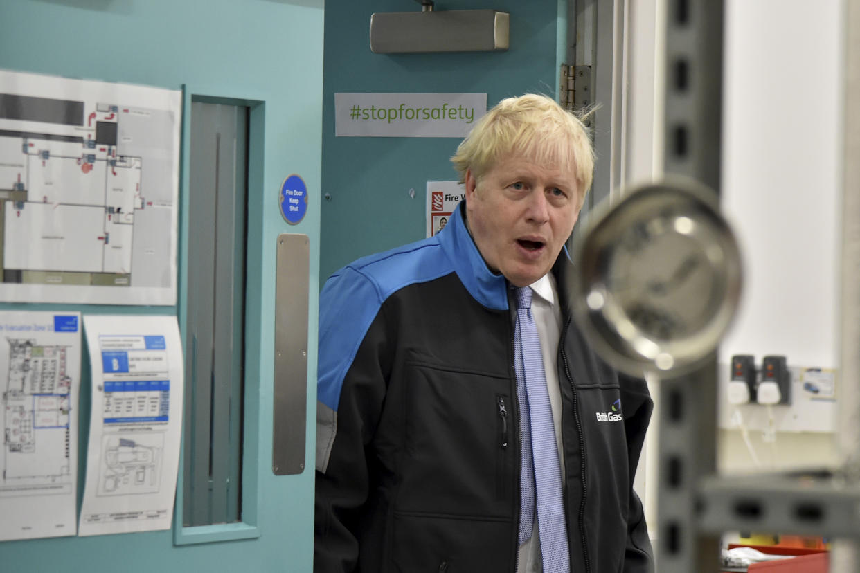 LEICESTER, ENGLAND - SEPTEMBER 13: Britain's Prime Minister Boris Johnson during a visit to a British Gas training academy on September 13, 2021 in Leicester, England. (Photo by Rui Vieira - WPA Pool/Getty Images)