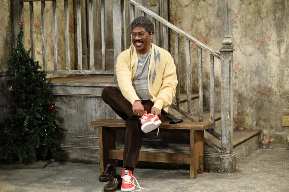 Eddie Murphy brought back his classic 1980s character Mister Robinson – a spoof of Mister Rogers – on "Saturday Night Live."