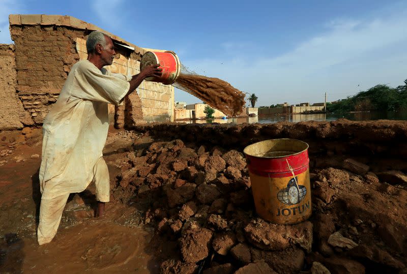 Floodwaters in Sudan reach record levels, in Khartoum