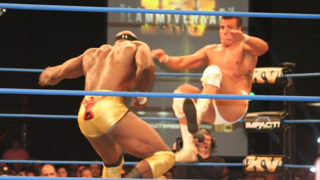 IMPACT Slammiversary - Lashley vs. Alberto El Patron