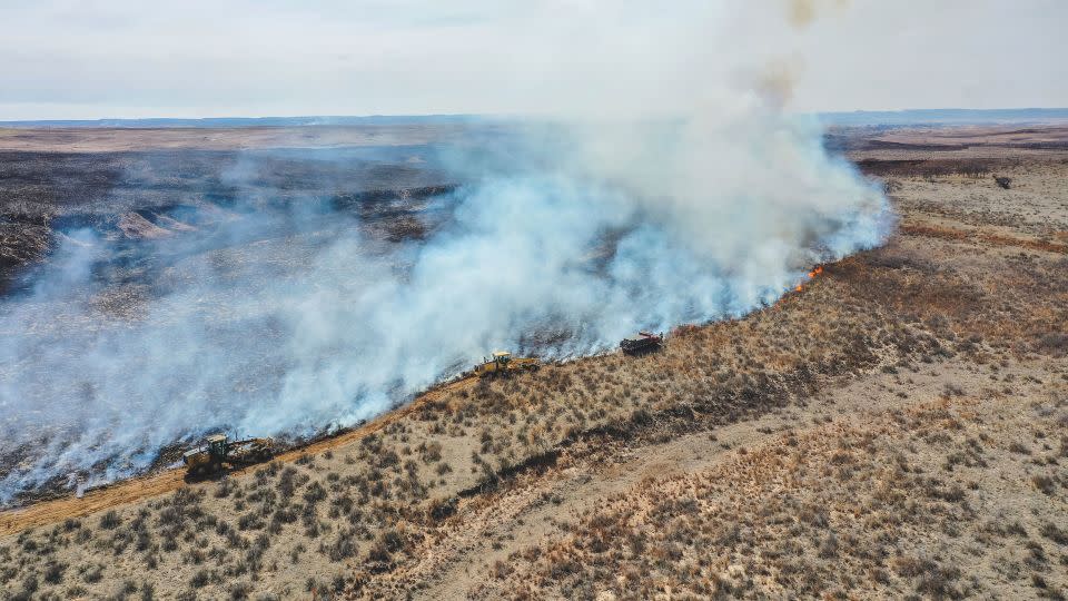 Firefighters battle the Smokehouse Creek Fire north of Canadian, Texas, on Wednesday, February 28, 2024 (AP Photo/David Erickson) - David Erickson/AP