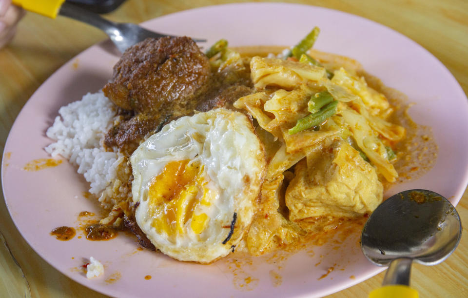 Boh Geh Uncle Canteen - Nasi Padang 2nd plate