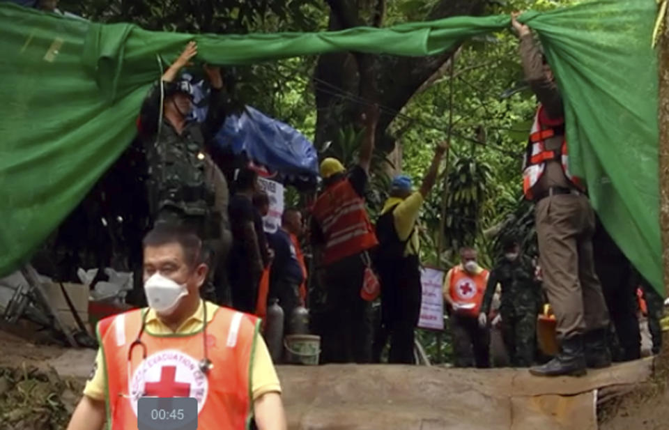 <p>In this screengrab taken from video, emergency workers carry a stretcher with one of the rescued boys to an ambulance, in Mae Sai, in the district of Chiang Rai, Thailand on July 8, 2018. (Photo: Chiang Rai Public Relations Office via AP) </p>