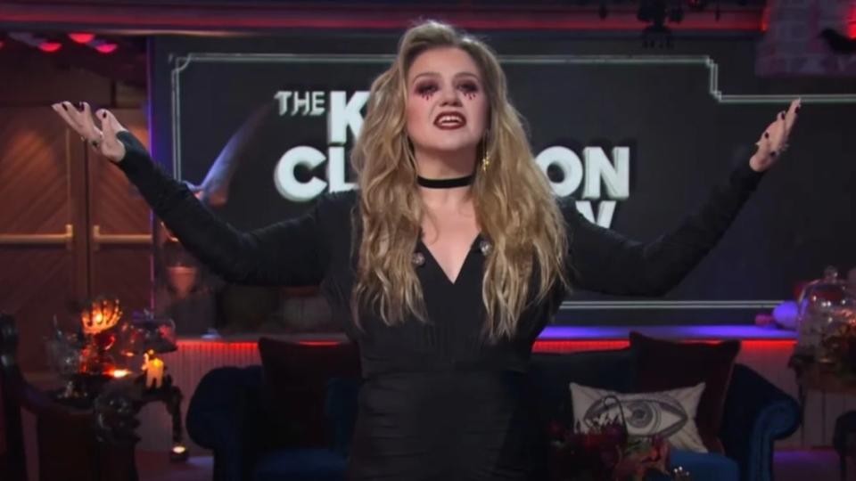 Kelly Clarkson on "The Kelly Clarkson Show"