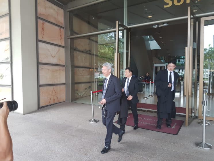 Lee Hsien Yang leaving the Supreme Court building on 10 April 2017. Lee and his sister, Lee Wei Ling, are executors of the estate of their late father Lee Kuan Yew. Lee Hsien Yang. File photo: Yahoo Singapore