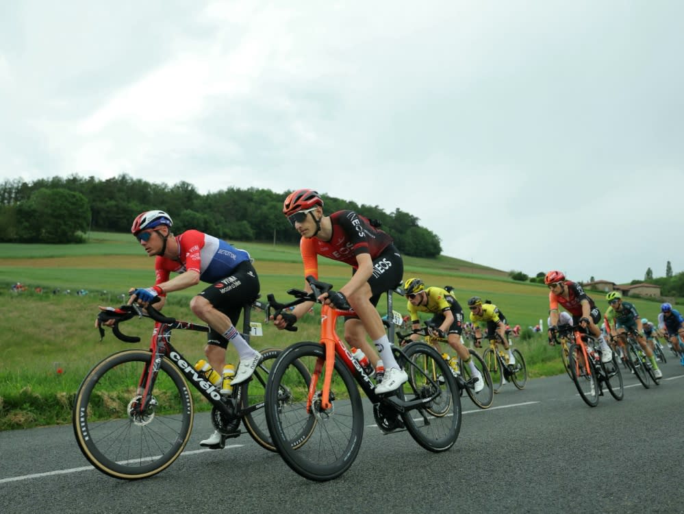 Verpasst die Tour de France: Dylan van Baarle (l.) (THOMAS SAMSON)