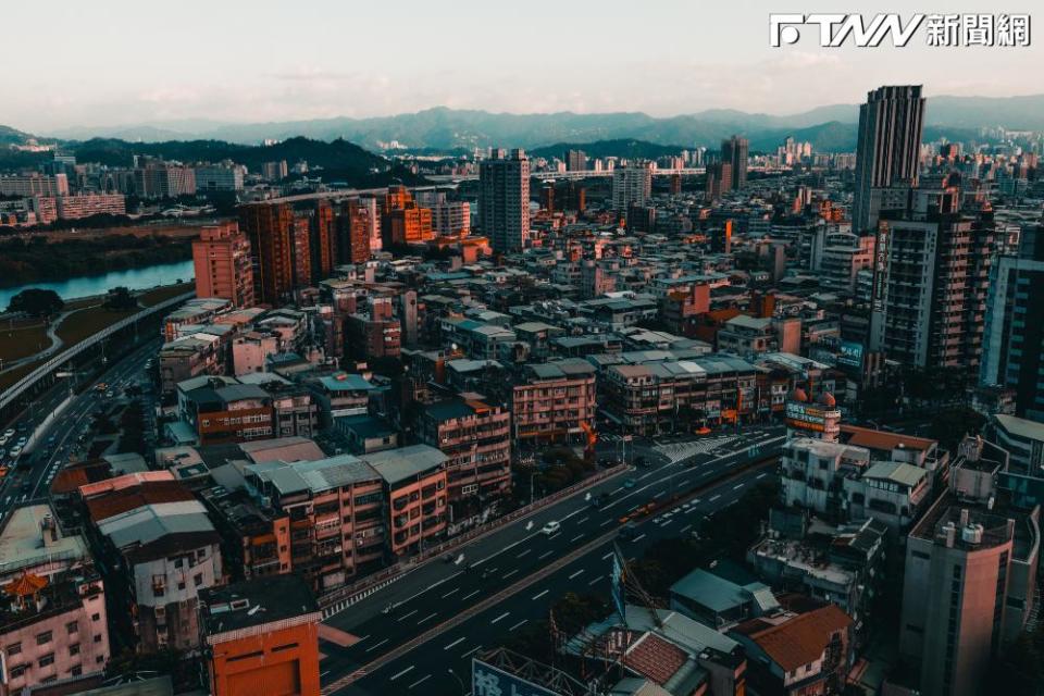 台北市天母地帶，經常被稱為天龍國，也有人認為其他區域只要是沒有脫離市區花費都很高。（示意圖／unsplash）