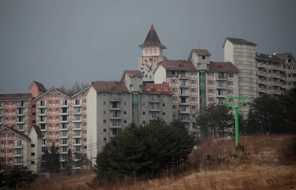 <p>Abandoned Alps Ski Resort is seen near the demilitarized zone separating the two Koreas in Goseong, South Korea, Jan. 17, 2018. (Photo: Kim Hong-Ji/Reuters) </p>