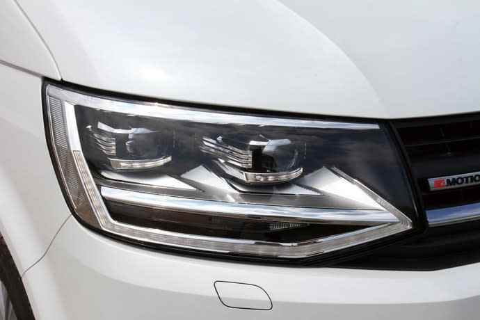 LED頭燈含清洗系統與LED日行燈功能。 版權所有/汽車視界