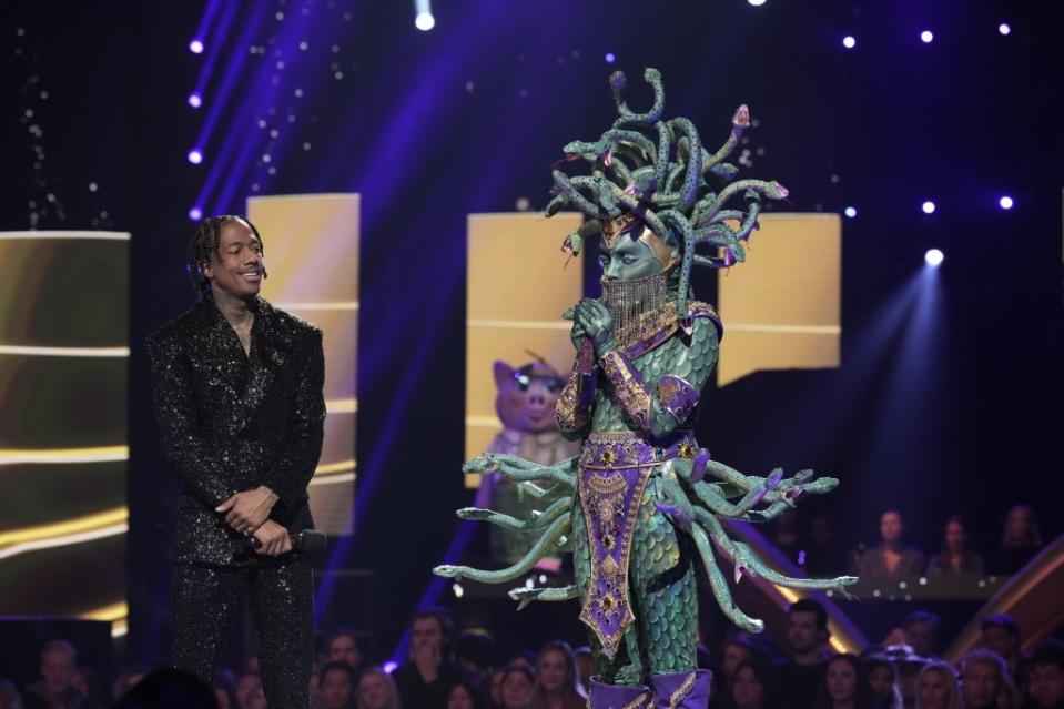 THE MASKED SINGER: Medusa in the “Season Finale” episode of THE MASKED SINGER airing Wednesday, May 17 (8:00-9:01 PM ET/PT) on FOX. CR: Michael Becker/FOX. ©2023 FOX Media LLC.