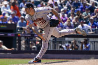 Houston Astros starting pitcher Justin Verlander delivers against the New York Mets during the fifth inning of a baseball game, Wednesday, June 29, 2022, in New York. (AP Photo/Mary Altaffer)