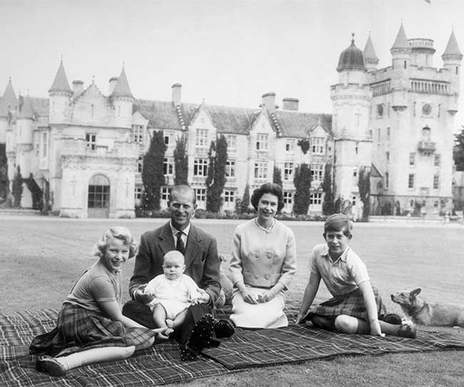 royals-balmoral-1960