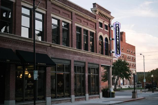 The Pioneer Woman Serves 6,000 People a Day at Her Restaurant - Eater