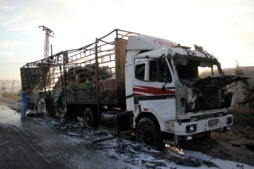 UN suspends all humanitarian convoys in Syria following attack