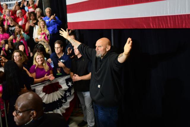 Fetterman Billboards Target Dr. Oz 'Cowboys Fandom' Ahead of Eagles Matchup