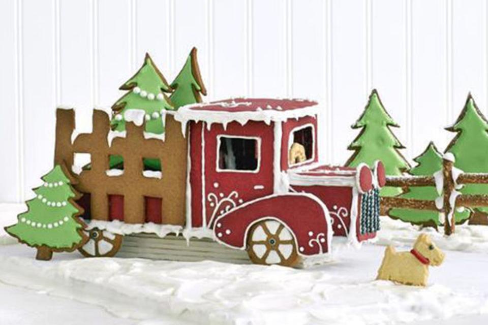 <p>No keys needed here — just a bounty of icing and decorations. </p><p><a href="http://www.countryliving.com/food-drinks/how-to/a37004/gingerbreadtruck/" rel="nofollow noopener" target="_blank" data-ylk="slk:See more at Country Living »;elm:context_link;itc:0;sec:content-canvas" class="link "><em>See more at Country Living »</em></a></p>