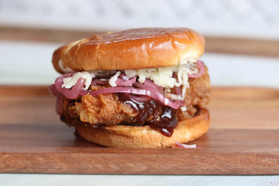 Fried chicken (as well as grilled) is on the menu at Freebrid, a new fast casual spot in Greenwich, CT owned by Westchester Chefs Scott and Heather Fratangelo, the husband-and-wife duo behind L'inizio in Ardsley.