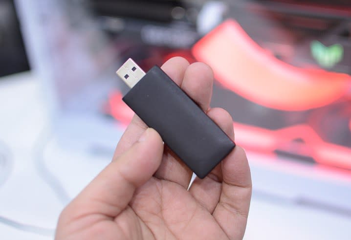 The wireless receiver for Lian Li's wireless RGB ecosystem.