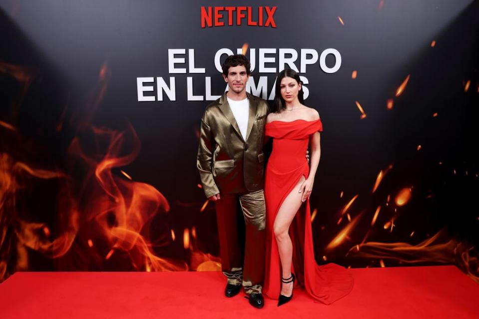 Quim Gutiérrez y Úrsula Corberó en el estreno de 'El cuerpo en llamas'