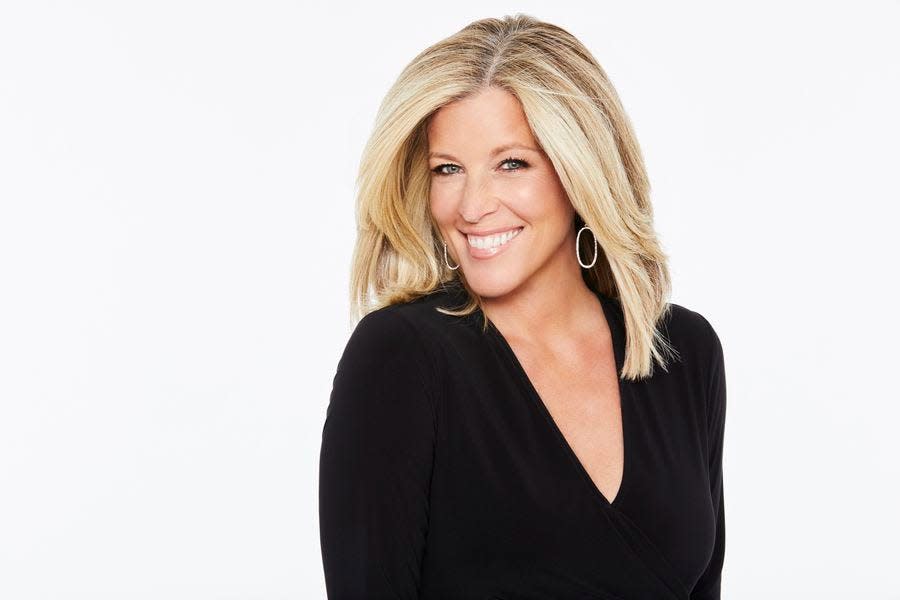 "General Hospital" star Laura Wright will be a Graceland for a fan convention dedicated to the soap opera.