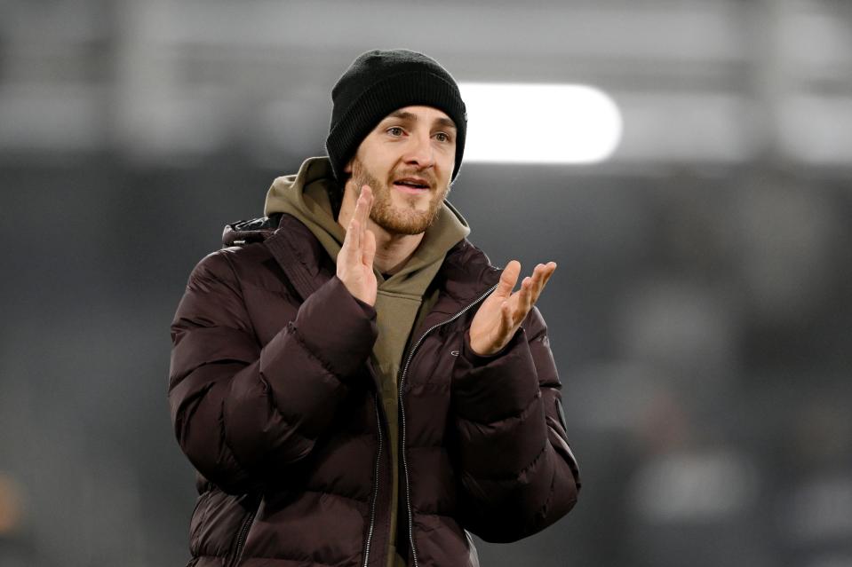 LUTON, ENGLAND - JANUARY 30: Tom Lockyer of Luton Town acknowledges the fans prior to the Premier League match between Luton Town and Brighton & Hove Albion at Kenilworth Road on January 30, 2024 in Luton, England. (Photo by Clive Mason/Getty Images)