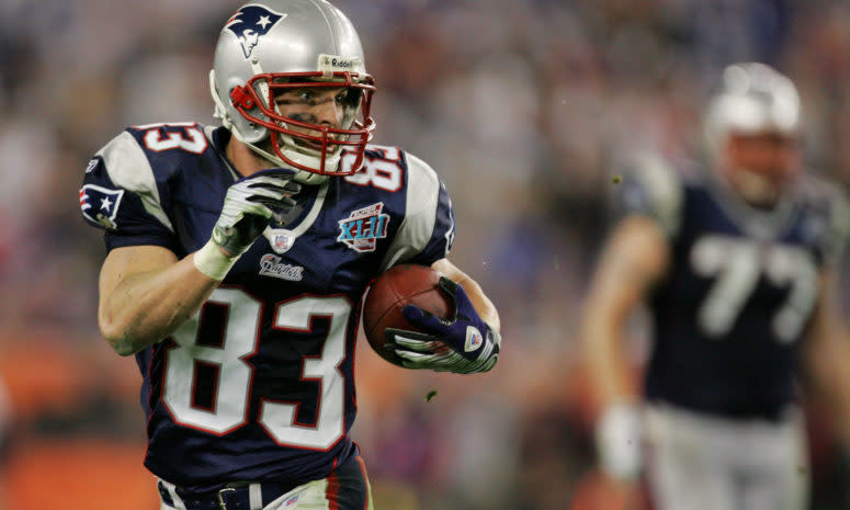 Wes Welker running with the football for the Patriots.