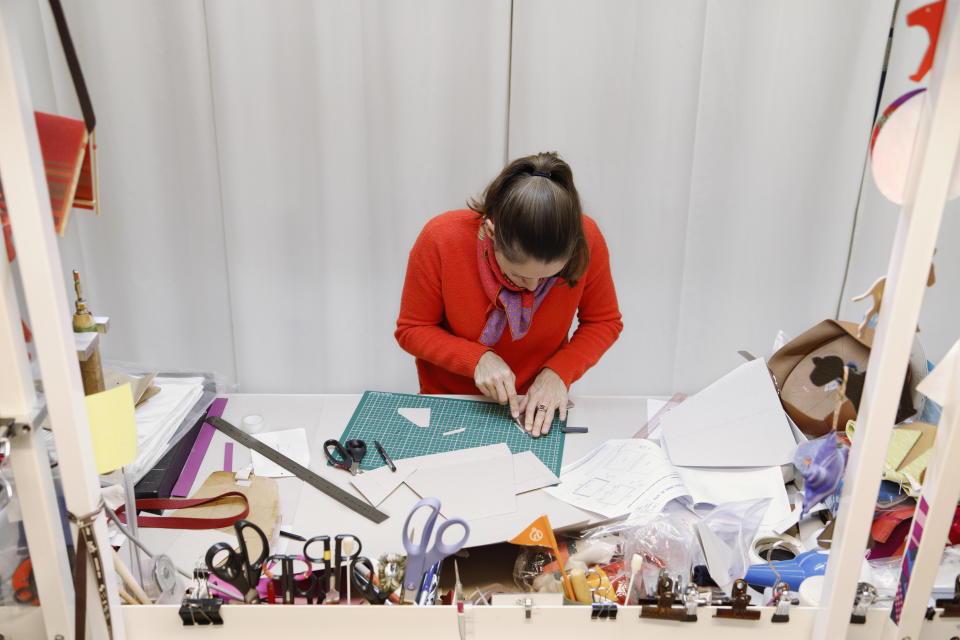 Artisans hard at work at the atelier. (PHOTO: Eugenia SierkoRouchon/Hermes)