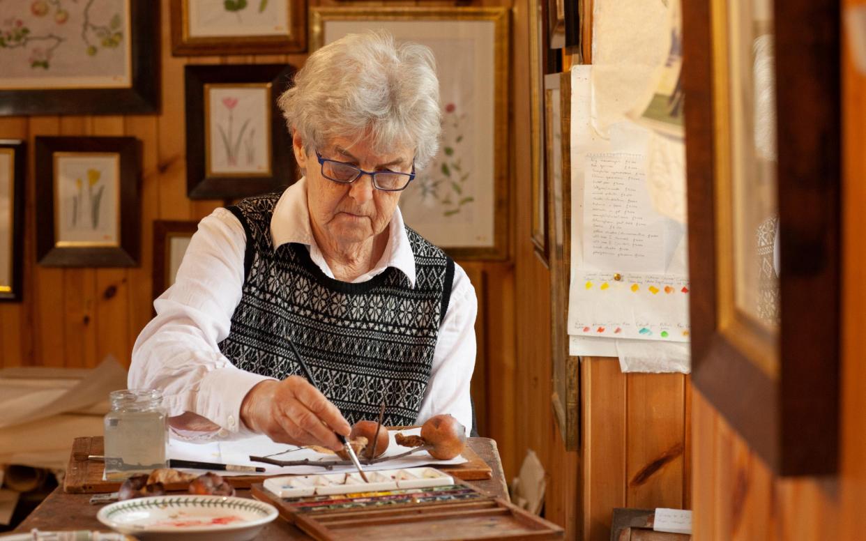 Emma Tennant hard at work in her studio - Ben Wood / Island images / Copywright Hermatige Rugs