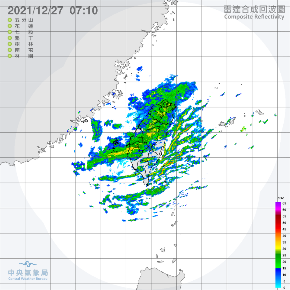 今天受到華南雲雨區及東北風影響，全台又冷又濕，尤其雙北與基宜，要小心山區大雨。   圖：中央氣象局/提供