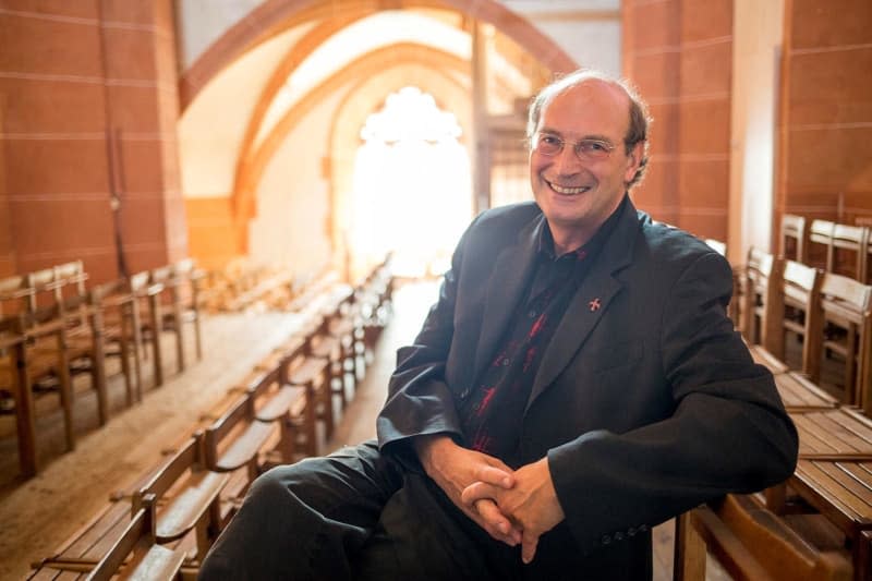 An undated picture shows Pastor Vincenzo Petracca from the Protestant Heiliggeistkirche in Heidelberg. -/Vincenzo Petracca/dpa