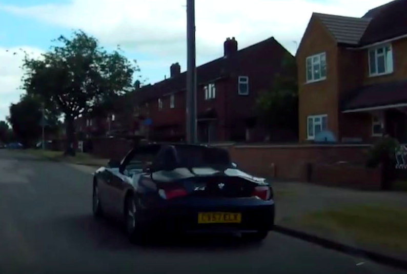 A driver was filmed aggressively overtaking a learner during a lesson. (SWNS)