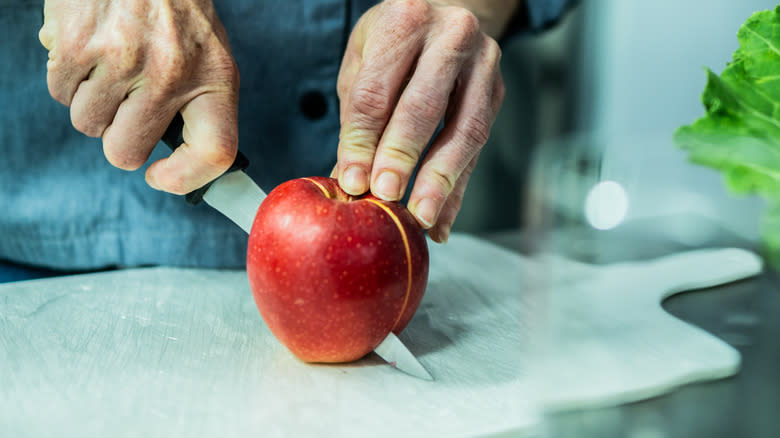 Slicing an apple