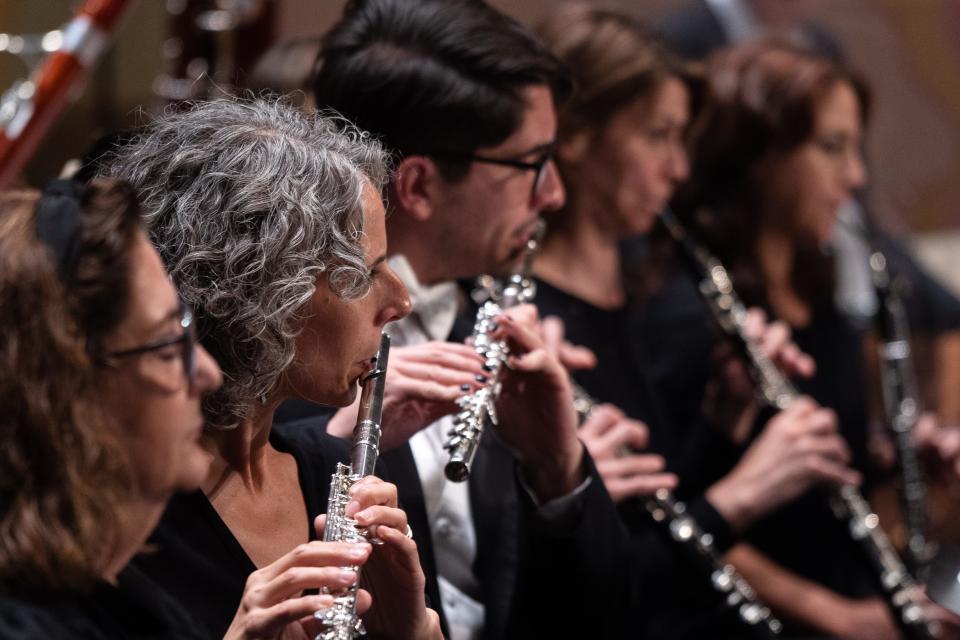 The Knoxville Symphony Orchestra's 2023 holiday concert features the songs "God Rest Ye Merry, Gentlemen,” “In the Bleak Midwinter" and “We Wish You a Merry Christmas.”