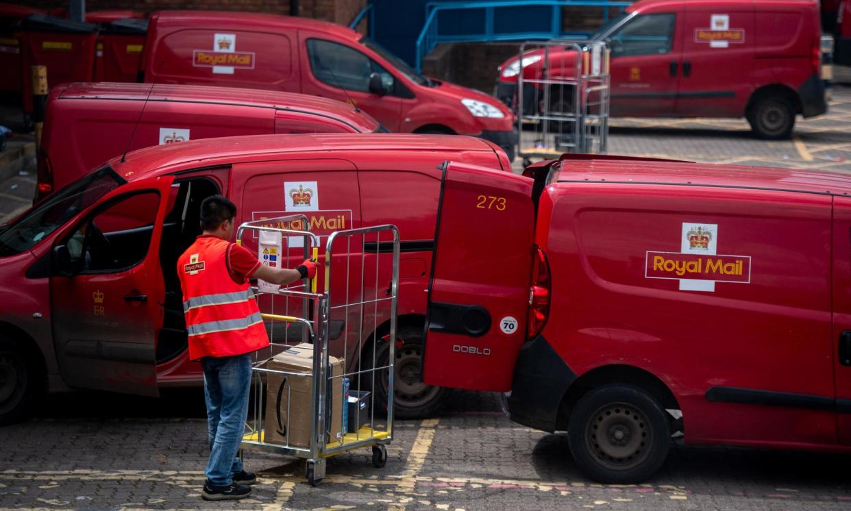 <span>Daniel Křetínský, the Czech billionaire who has put forward an offer for Royal Mail’s parent company, wants to increase the number of parcel boxes in the UK.</span><span>Photograph: Chris J Ratcliffe/Reuters</span>