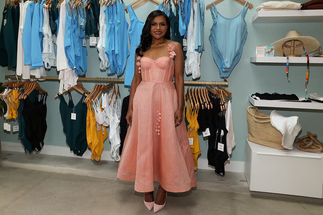Mindy Kaling Wore a Spring Dress With Hip Cutouts