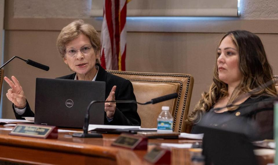 Vice Mayor Rhonda Anderson, left, and Commissioner Melissa Castro during the discussion about Coral Gables City Manager Peter Iglesias on Feb. 13, 2024.