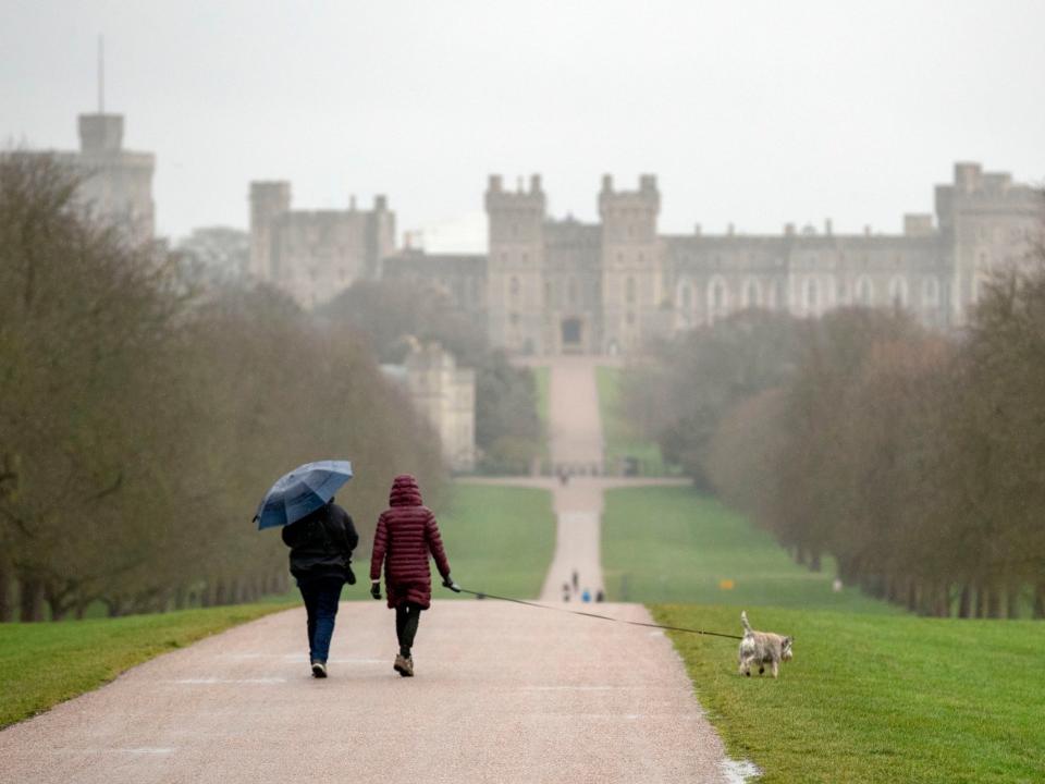 UK weather forecast: Wind and rain to sweep across country this weekend, Met Office warns