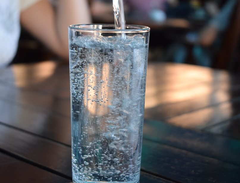 這個時節建議大家多喝水。（示意圖／翻攝自pixabay）