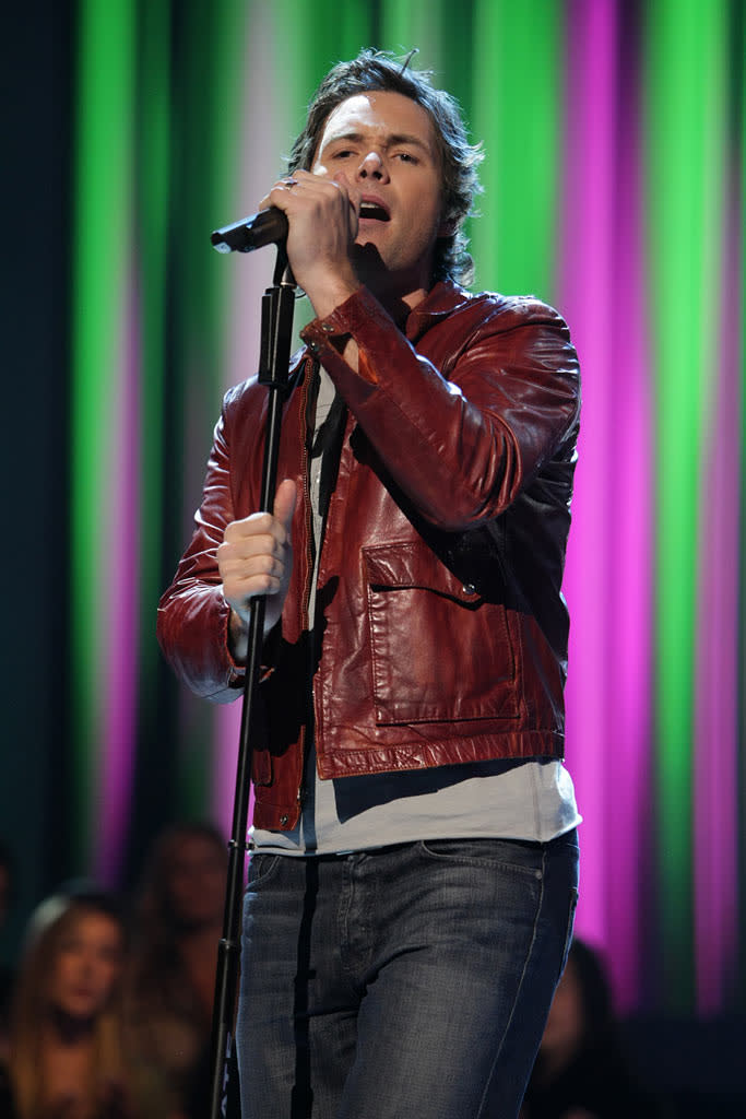 Michael Johns performs as one of the top 16 contestants on the 7th season of American Idol.