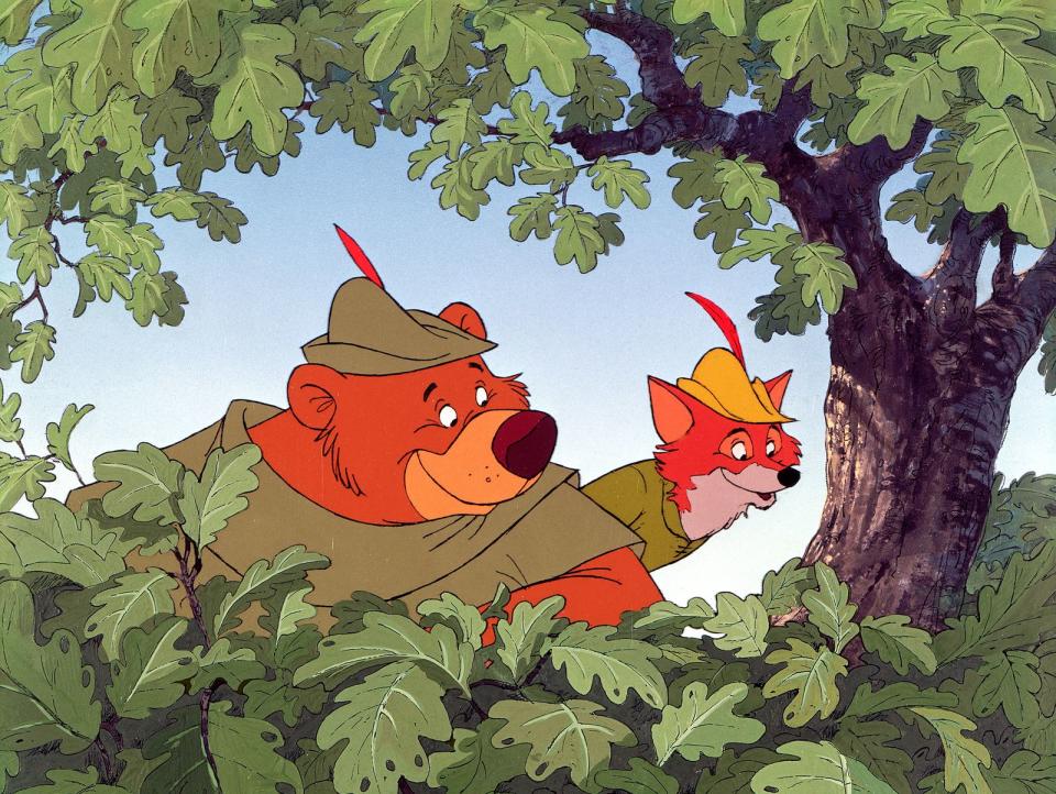 Vom Frankreich des 20. Jahrhunderts ins mittelalterliche England: "Robin Hood" (1973) machte aus dem englischen Volkshelden, der von den Reichen nimmt und den Armen gibt, einen sprechenden Fuchs. Erzählt wurde die altbekannte Geschichte mit sehr viel Humor und - ganz anders als so manch Realverfilmung - äußerst kindgerecht. (Bild: Disney)