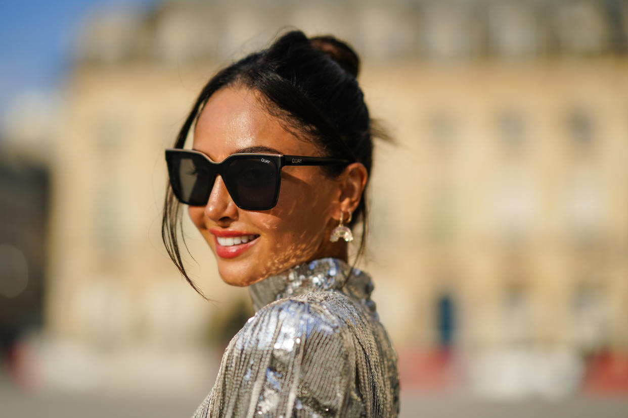 La actriz mexicana Patricia Gloria Contreras luce unas Quay en septiembre en París, Francia. (Foto: Edward Berthelot/Getty Images)