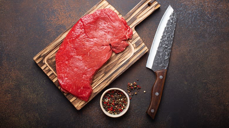 raw top round steak