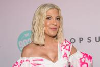 <p>Auf Instagram bezeichnet sich Tori Spelling als "stolze Mama, Ehefrau, Schauspielerin, Designerin, Autorin". Zudem versucht sie sich dort als Mode- und Beauty-Influencerin. Zwischenzeitlich hatte Spelling mit schweren finanziellen Problemen zu kämpfen ... (Bild: Emma McIntyre/Getty Images)</p> 