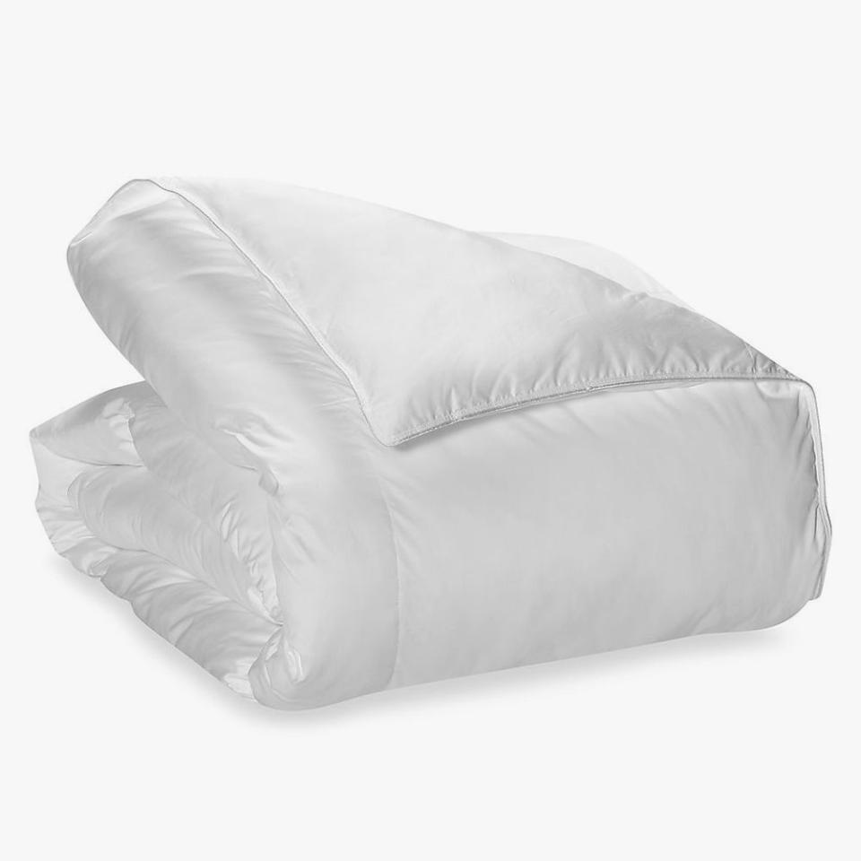 2) Wamsutta Cool & Fresh Down Alternative Comforter