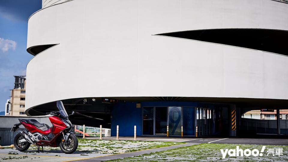 2021 Honda Forza 750雙北試駕！動力先決的通勤體驗！