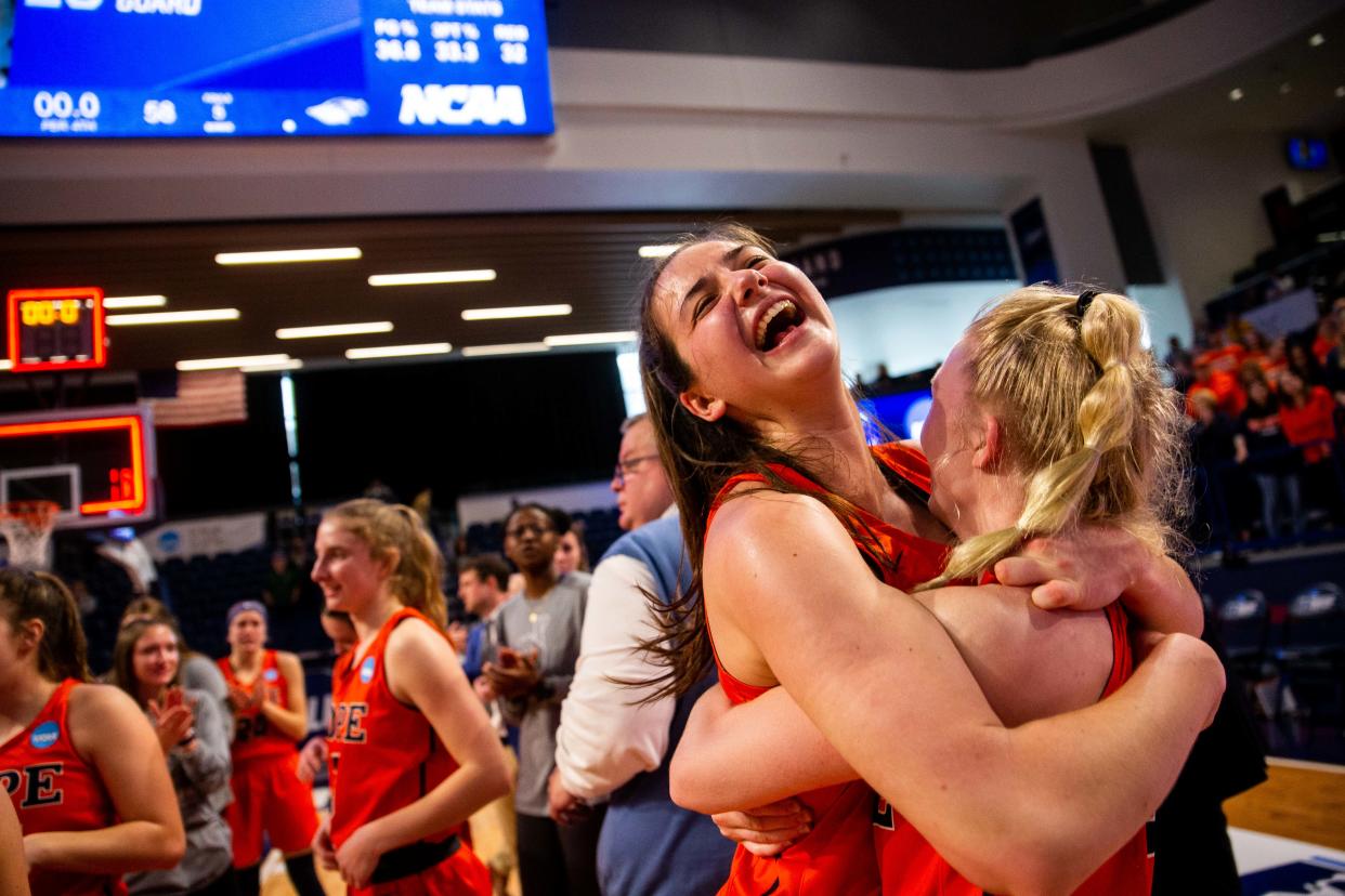 Hope's Claire Baguley and Hope's Meg Morehouse celebrate their national championship win Saturday, March 19, 2022, at UPMC Cooper Fieldhouse in Pittsburgh. 