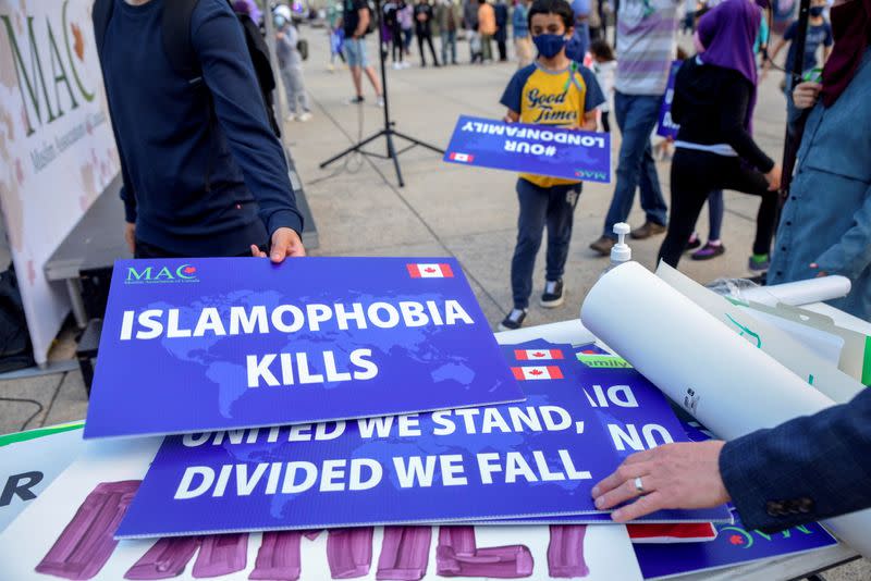 FILE PHOTO: People attend a rally to highlight Islamophobia in Toronto